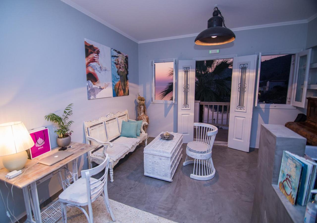 Niriides Hotel Apartments Sými Luaran gambar