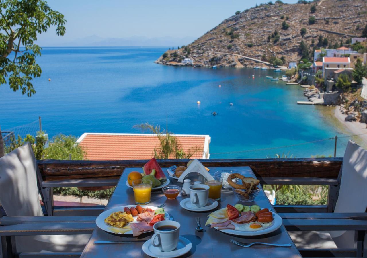 Niriides Hotel Apartments Sými Luaran gambar