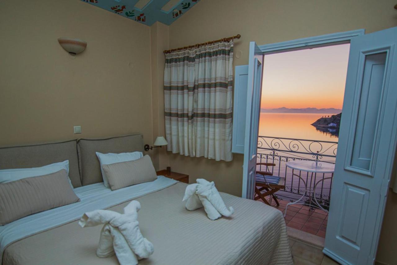 Niriides Hotel Apartments Sými Luaran gambar