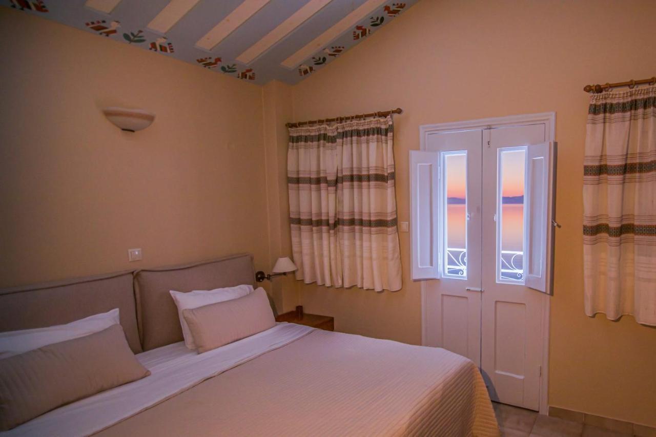 Niriides Hotel Apartments Sými Luaran gambar
