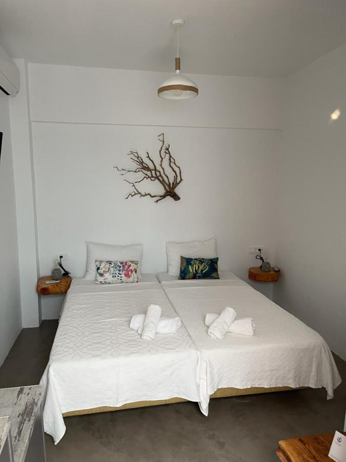 Niriides Hotel Apartments Sými Luaran gambar