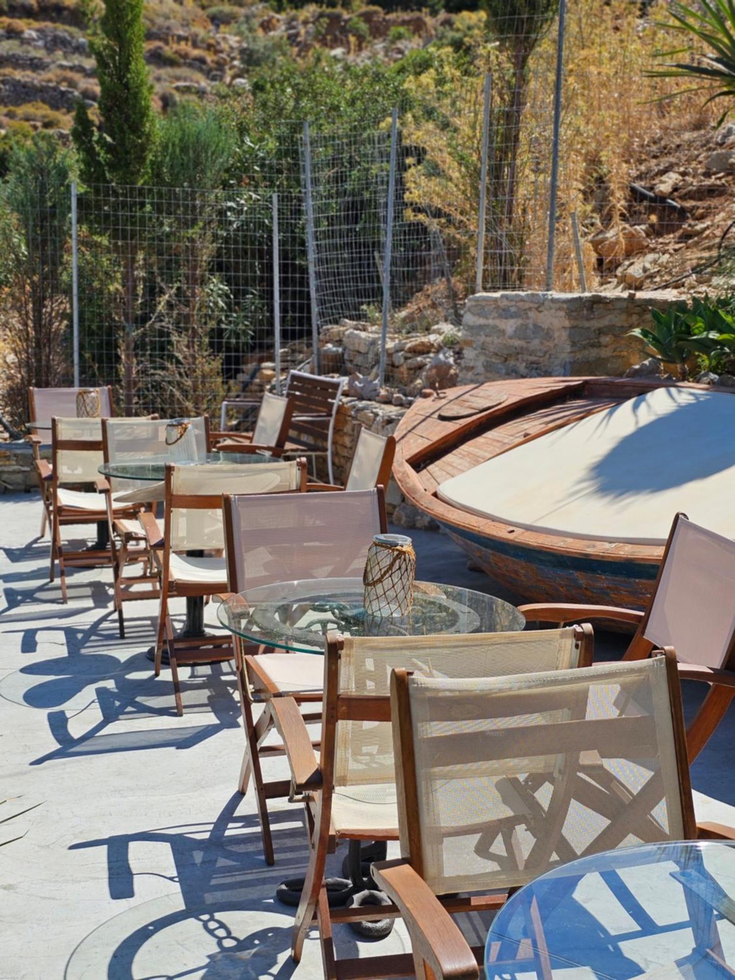 Niriides Hotel Apartments Sými Luaran gambar