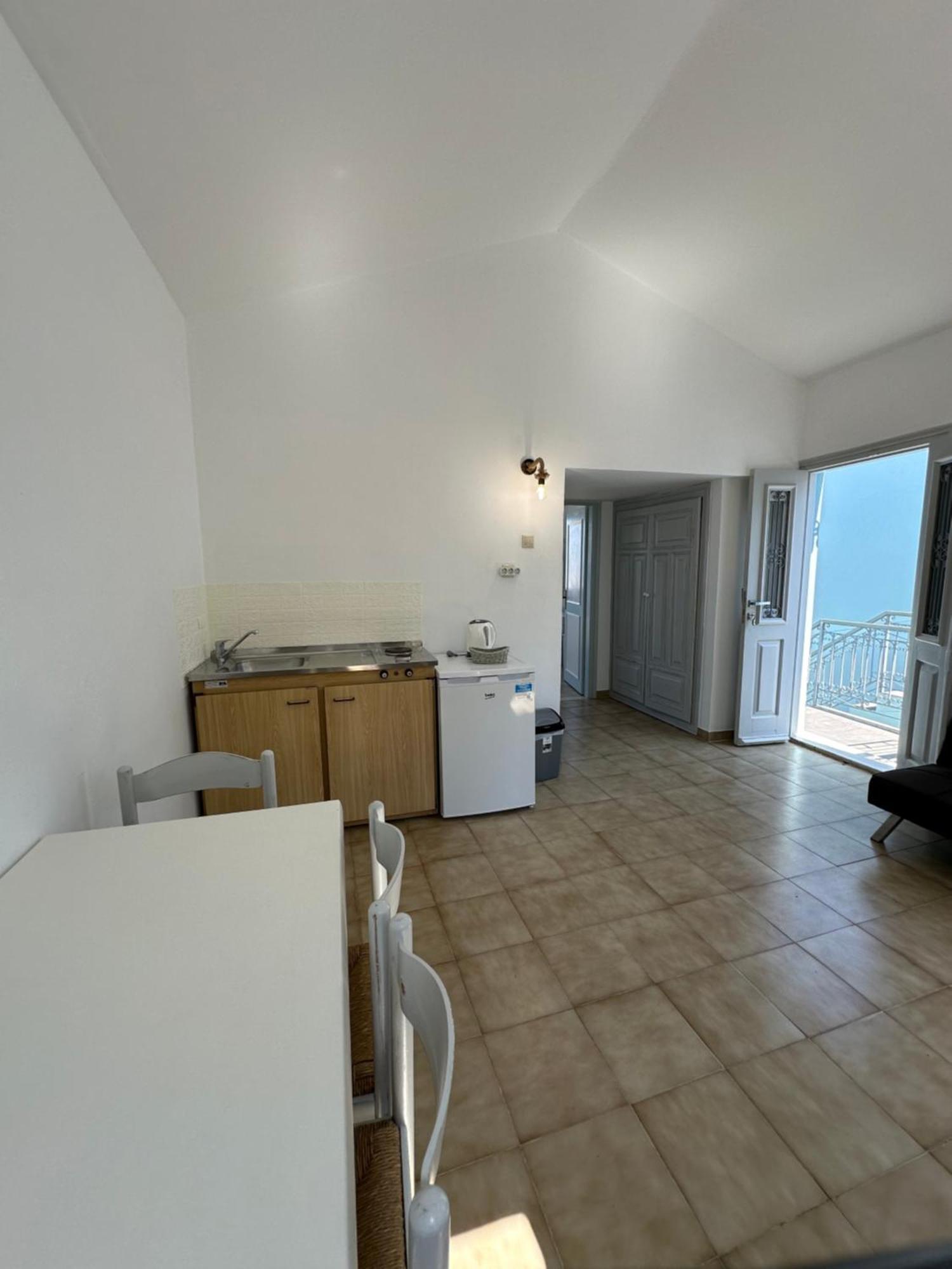 Niriides Hotel Apartments Sými Luaran gambar