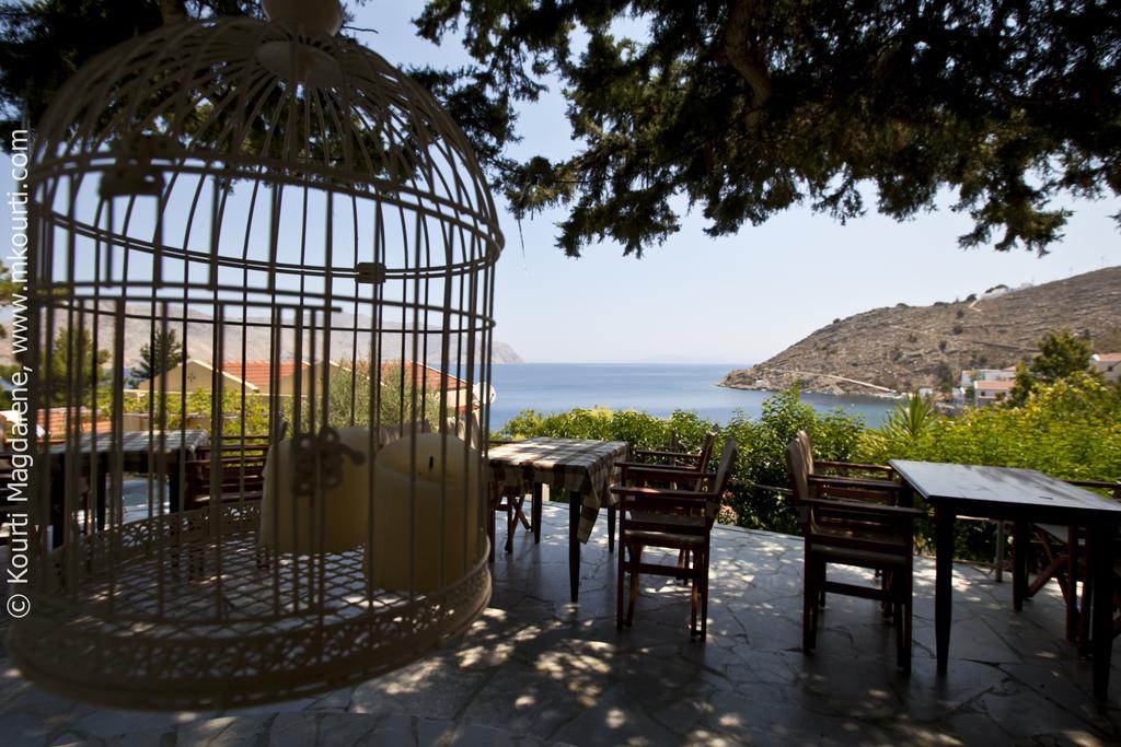 Niriides Hotel Apartments Sými Luaran gambar